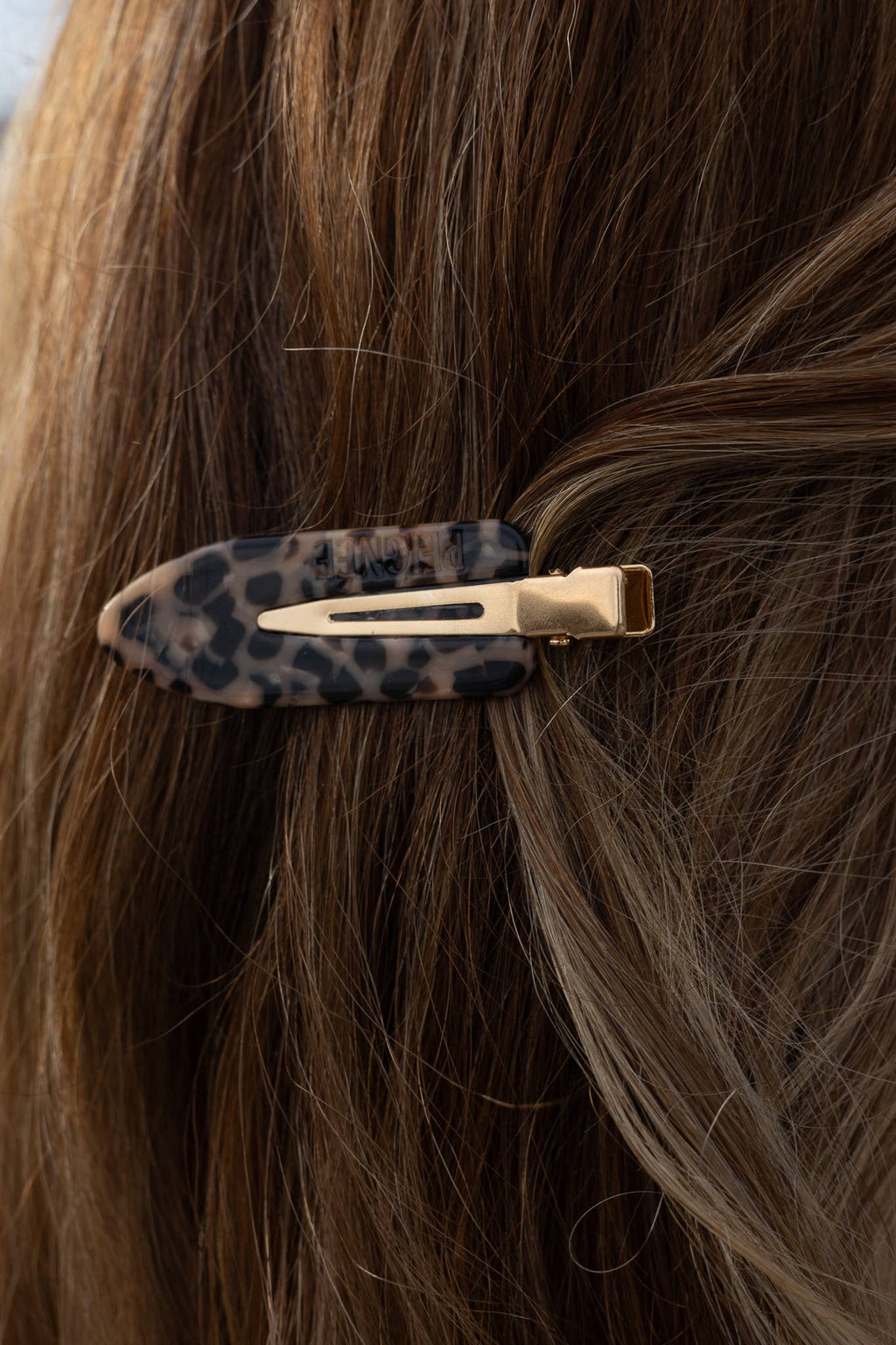 Peignee Paris - Leopard Hajcsat