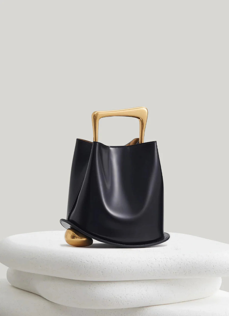 Sook - Geometric Artistic Design - fém fogantyús bőr táska - Fekete