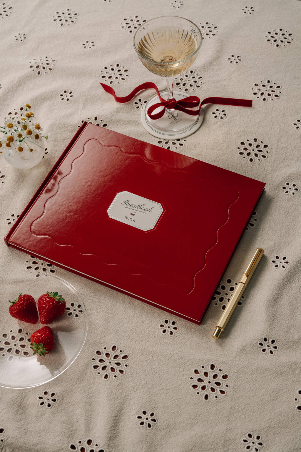 Papier - Cherry on Top Guestbook